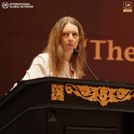 Speakers awmun Ms. Francyne Harrigan